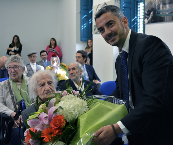 Homenaje Mujer mas Mayor Tercera Salud